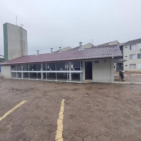 Apto Espetacular A 50 M Do Mar Em Condominio Com Piscinas Maravilhosas Гуаратуба Екстериор снимка