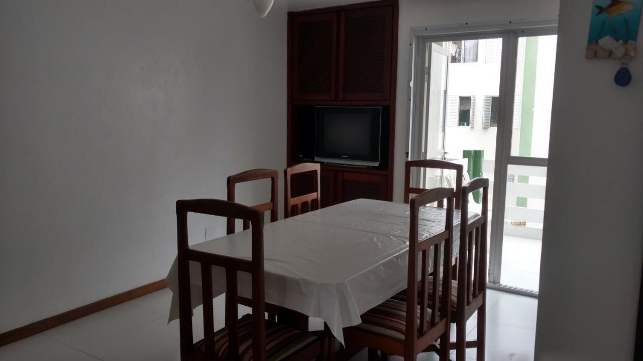 Apto Espetacular A 50 M Do Mar Em Condominio Com Piscinas Maravilhosas Гуаратуба Екстериор снимка